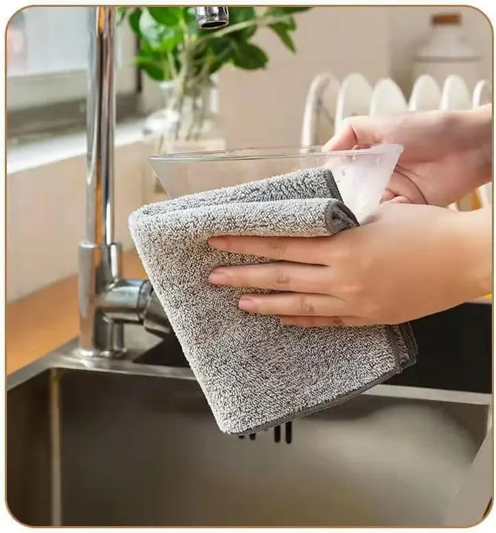 Thicken Microfiber Cleaning Cloths Lint Free Microfiber Cleaning Towel Cloths Reusable Cleaning Towels Absorbent for Car Window
