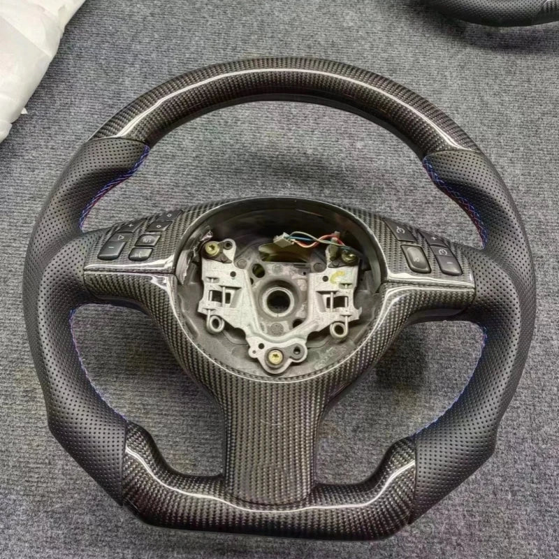 Carbon Fiber Car Steering Wheel with LED Display for BMW E46 M3 E38 E39 E46 E53 318 320 325 330 Customized Accessory