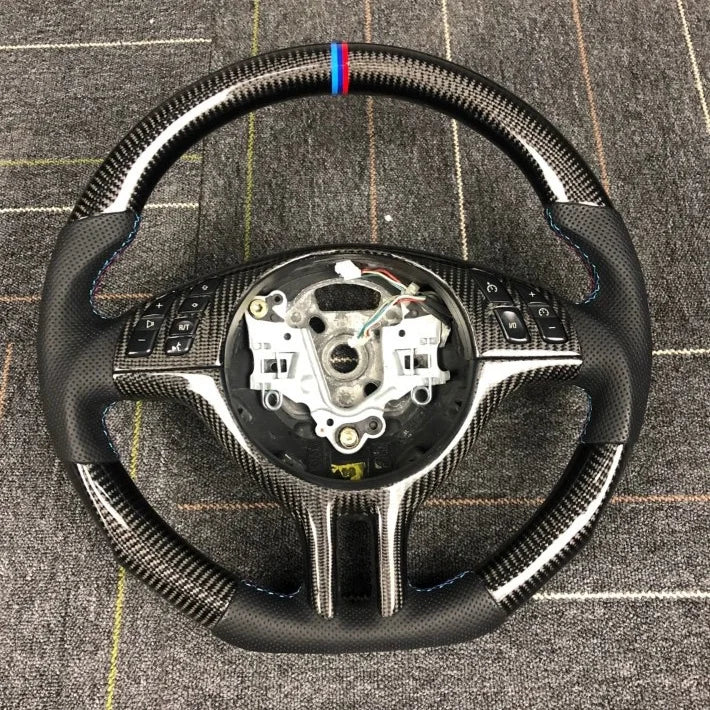 Carbon Fiber Car Steering Wheel with LED Display for BMW E46 M3 E38 E39 E46 E53 318 320 325 330 Customized Accessory