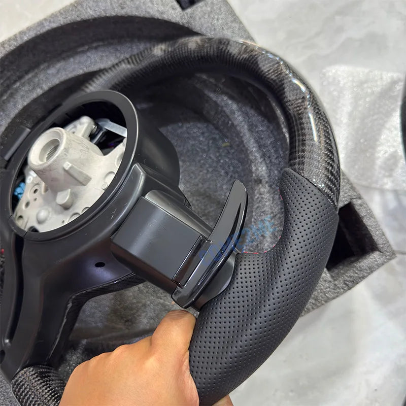 Steering wheel modification suitable for BMW F30 F10 F31 F20 F25 F22 F36 F33 F32 Carbon fiber material customizable color