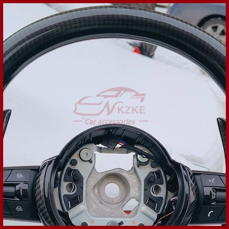 for BMW F30 F10 F31 F20 E90 adopts genuine carbon fiber and sports steering car accessories//M logo steering wheel is suitable