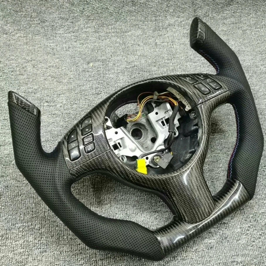 Carbon Fiber Car Steering Wheel with LED Display for BMW E46 M3 E38 E39 E46 E53 318 320 325 330 Customized Accessory