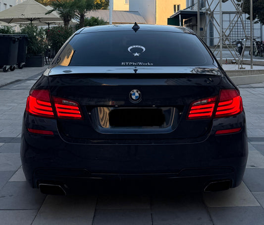 Autosticker Halbmond & Stern – „Türk“ in alter Göktürk-Schrift | Weiß | 20 × 15 cm | Türkei Symbol Aufkleber